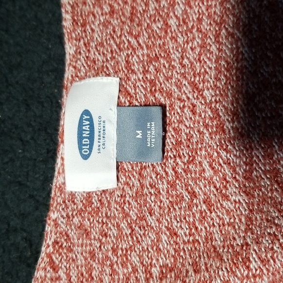 Old Navy ladies sweater - Picture 5 of 7
